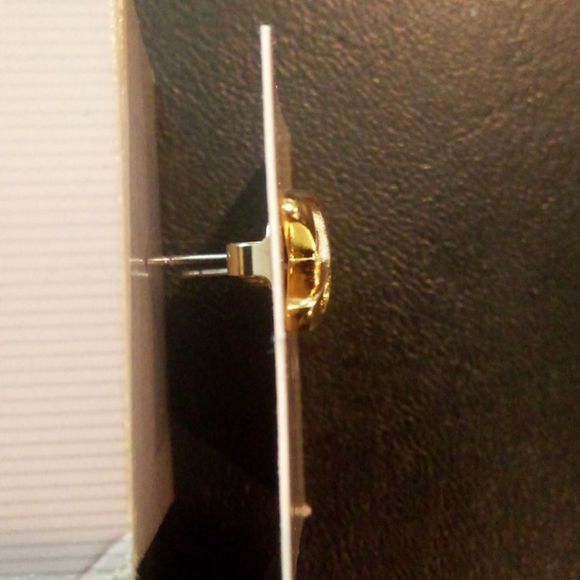 Brand New w/o Tags VTG 1988 Avon Sparkle Kiss Earrings - Picture 3 of 10